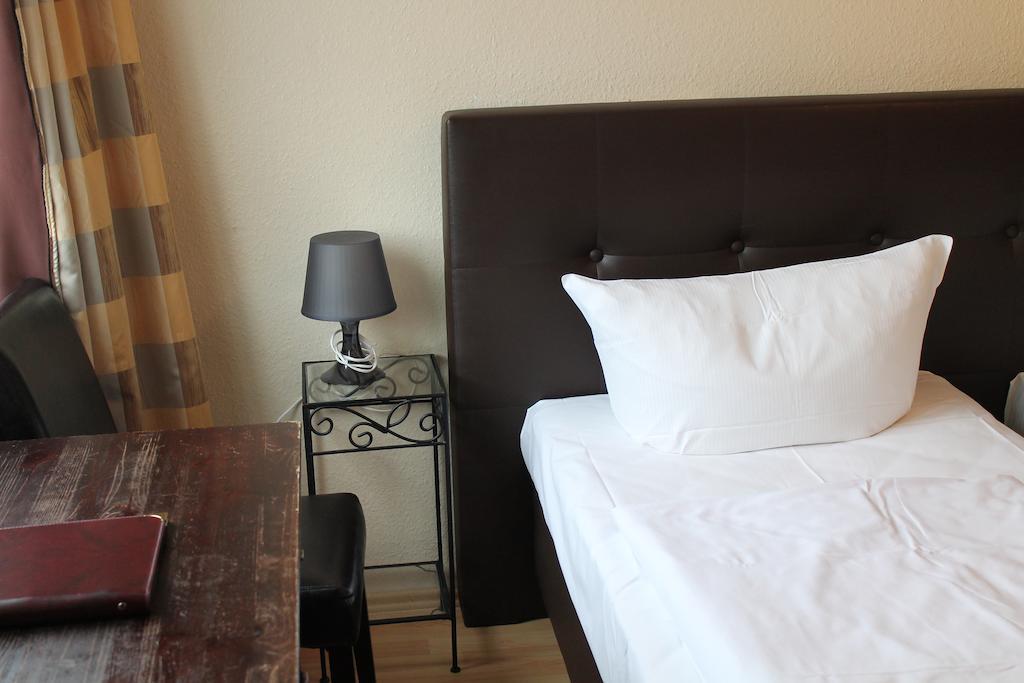 City Hotel Frankfurt Frankfurt am Main Zimmer foto