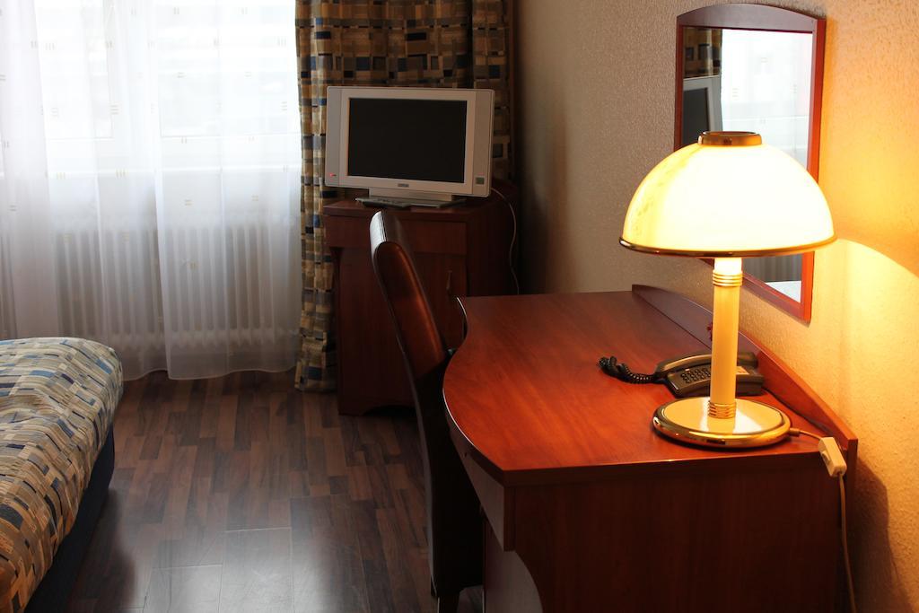 City Hotel Frankfurt Frankfurt am Main Zimmer foto