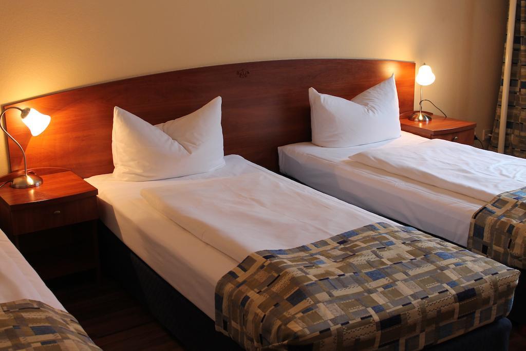 City Hotel Frankfurt Frankfurt am Main Zimmer foto